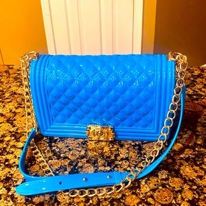 Gorgeous Crossbody Classy Blue💙 Hand bag.
